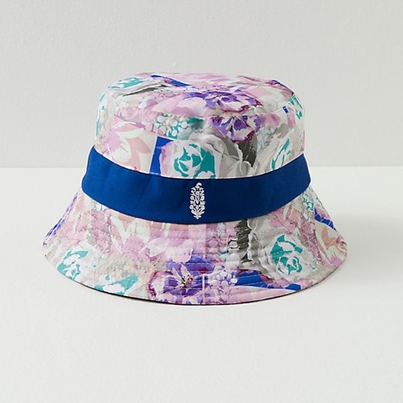 FREE PEOPLE Bucket Hat Digital Blooms - Picture 2 of 9